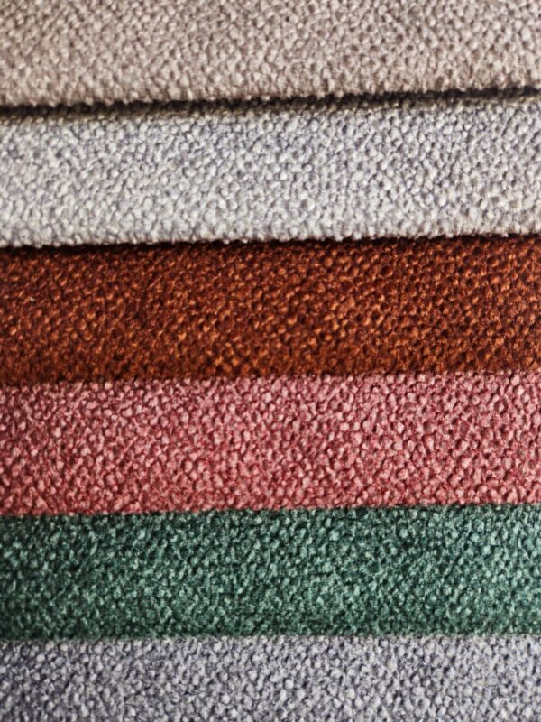 Tela Akita - Image 3