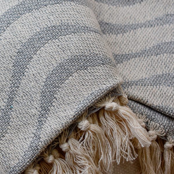 Frazada masai 129 gris claro - Image 3