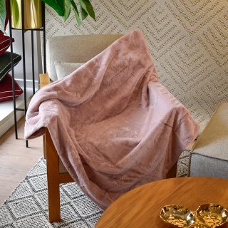 Frazada Gaudi palo de rosa liso