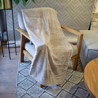 Frazada Gaudi taupe liso