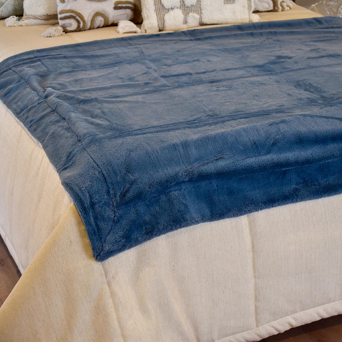 Frazada Gaudi azul liso - Image 2